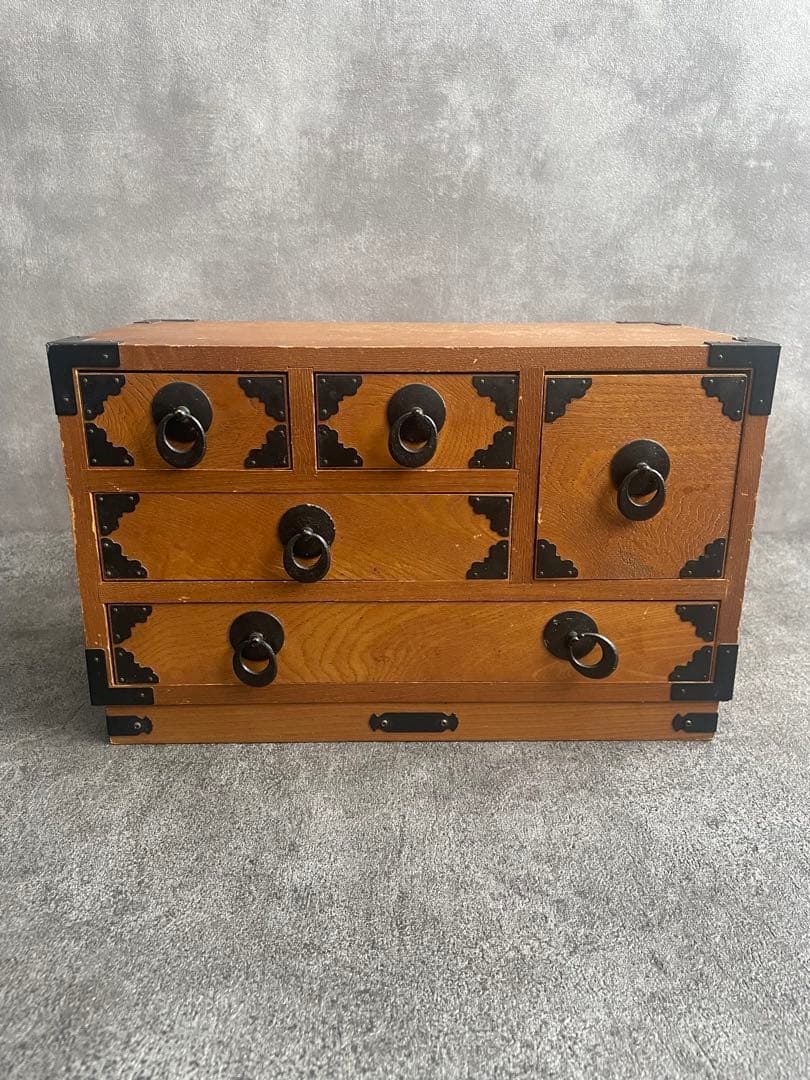 昭和レトロな木製小箪笥