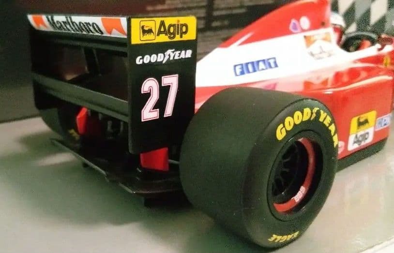 ミニチャンプス 1/18 F1 フェラーリ F93A J.アレジ