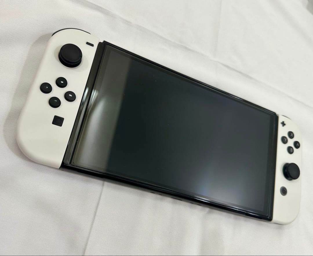 Switch 本体　有機ELモデル　ホワイト★ケース、カバー、保護フィルム付き
