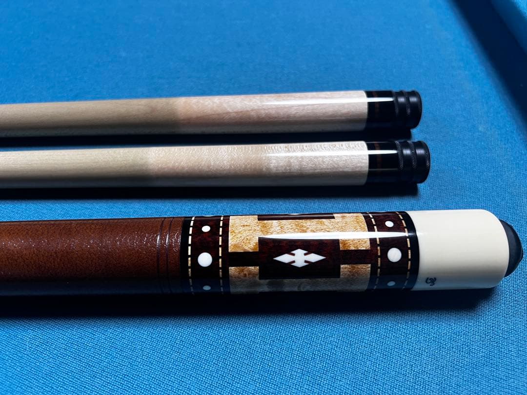 ビリヤードキュー Gina スネークウッド8剣