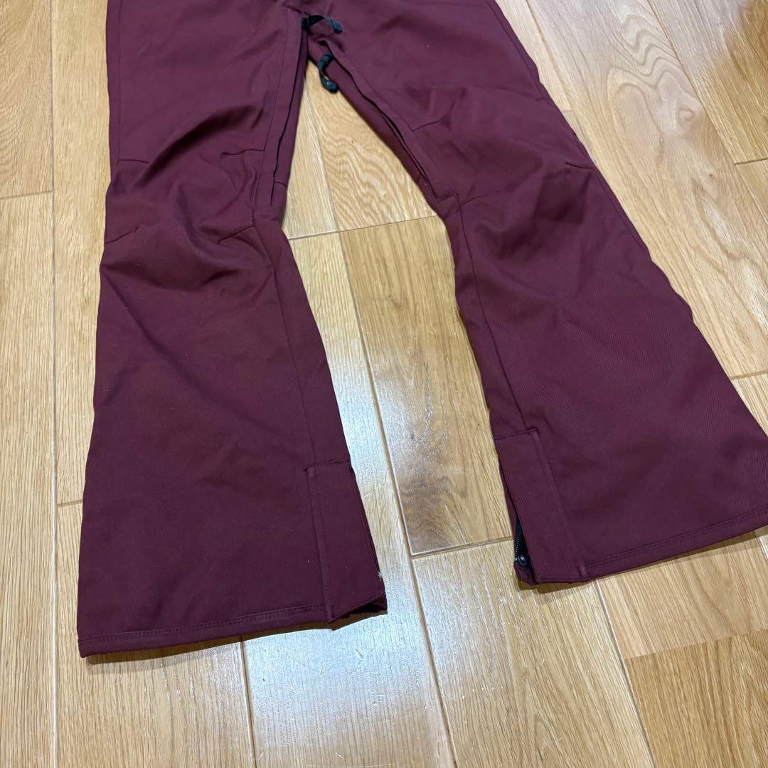 【極美品】VOLCOM ボルコム スノボーウェア 上下セット レディース M/S