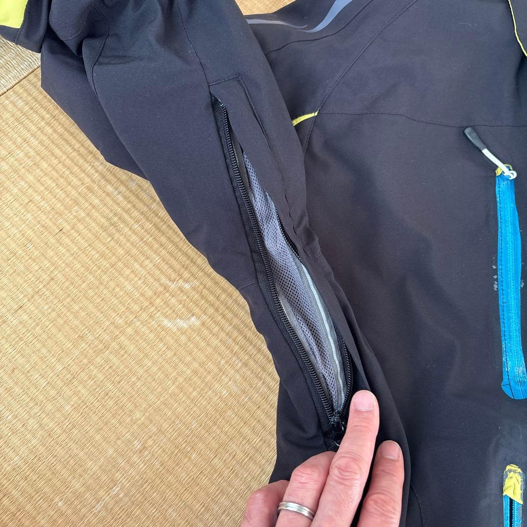 スキーウェア上下　メンズ 黒/黄 フード付き