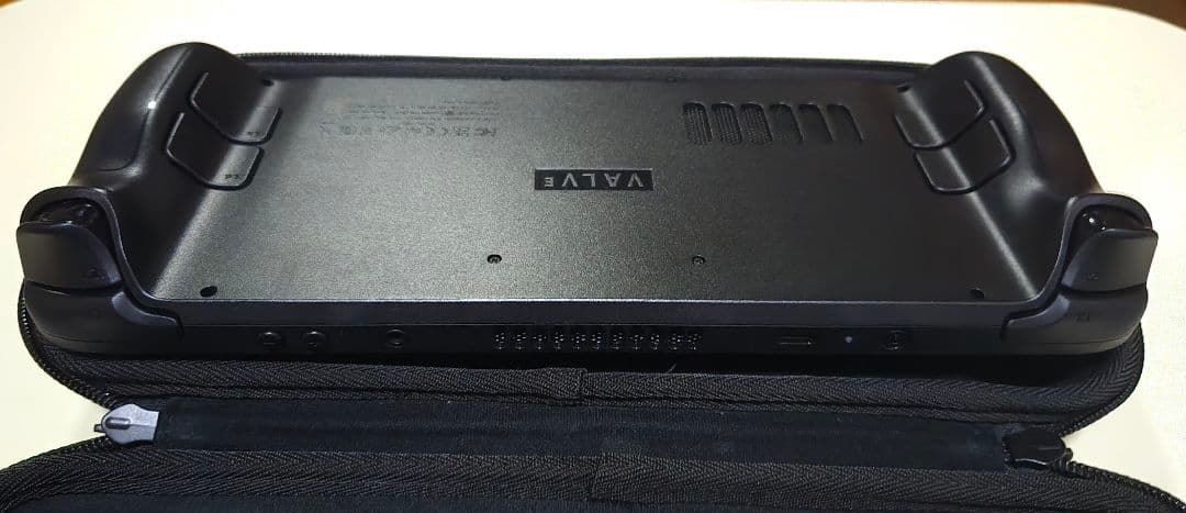 Steam Deck 256GB LCD(本体・ケース・ 充電器)※外箱なし