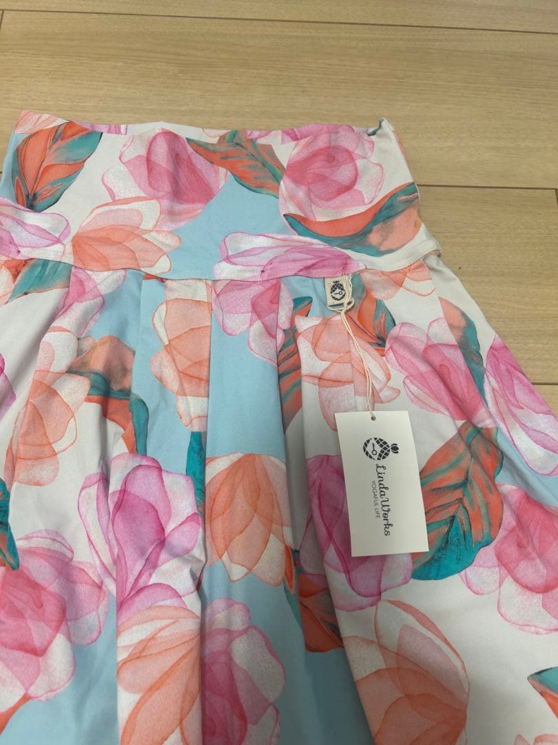 リンダワークス　アーヤパンツ　アネモネ　M 新品タグ付