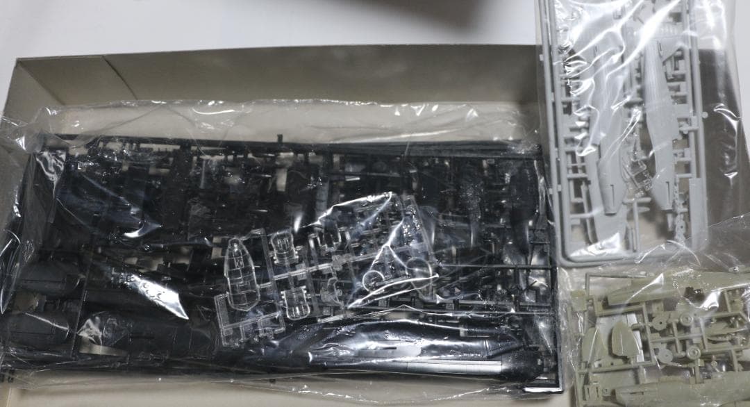 貴重AIRFIX製　1／７２バトル・オブ・ブリテン５０周年記念（３機種）未組立