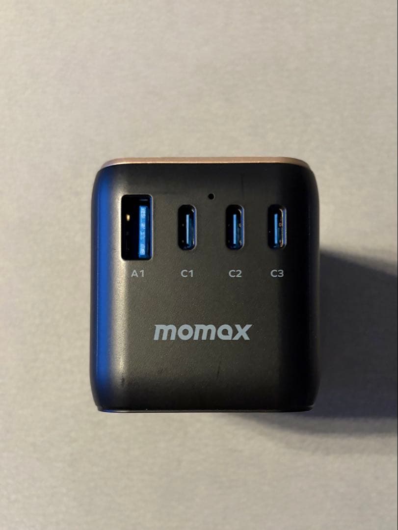 MOMAX 1-World 170W 海外変換プラグ　UA17D1