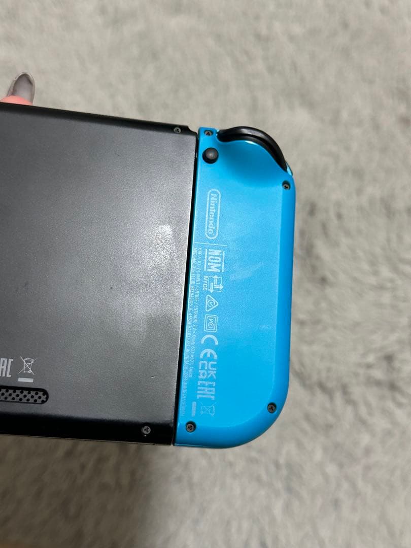 Nintendo Switch 本体 美品 ケース付　ネオンレッド/ネオンブルー