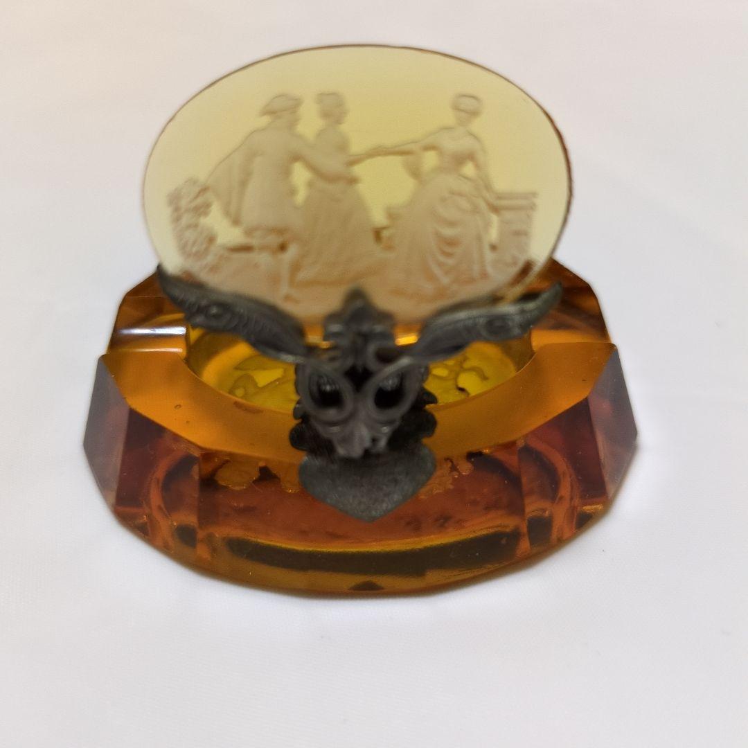 アンティーク琥珀色のガラス製灰皿