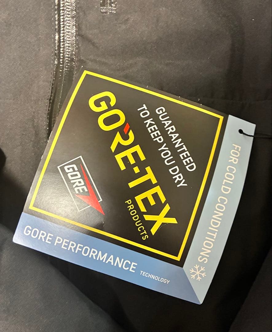 新品未使用DAIWA GORE-TEX フィッシングスーツ DW-1922 WM