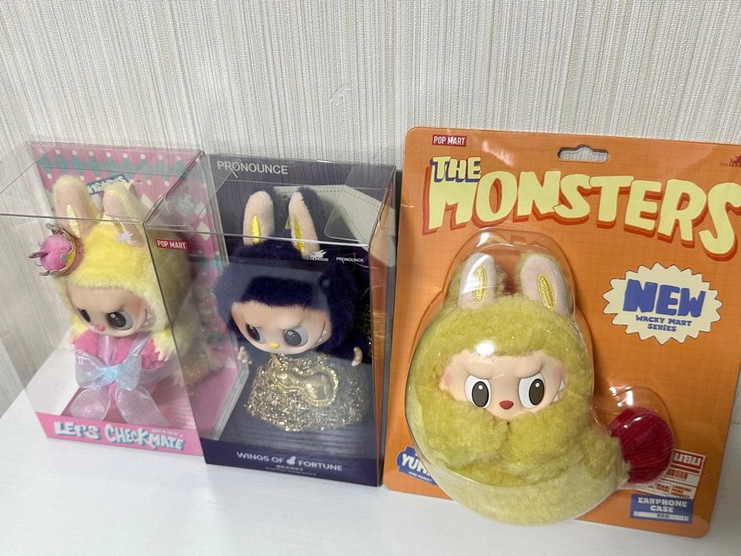 ラブブ ぬいぐるみ&イヤホンケース3点セット