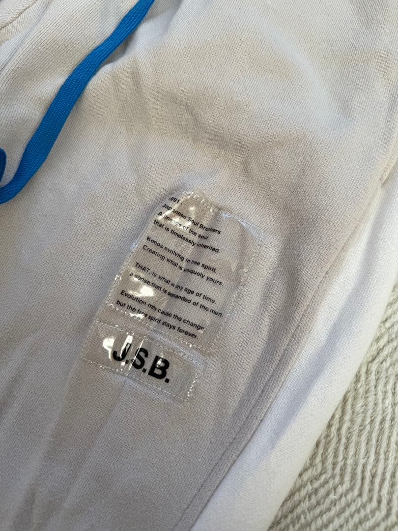 J.S.B. ジップアップフーディ グレー