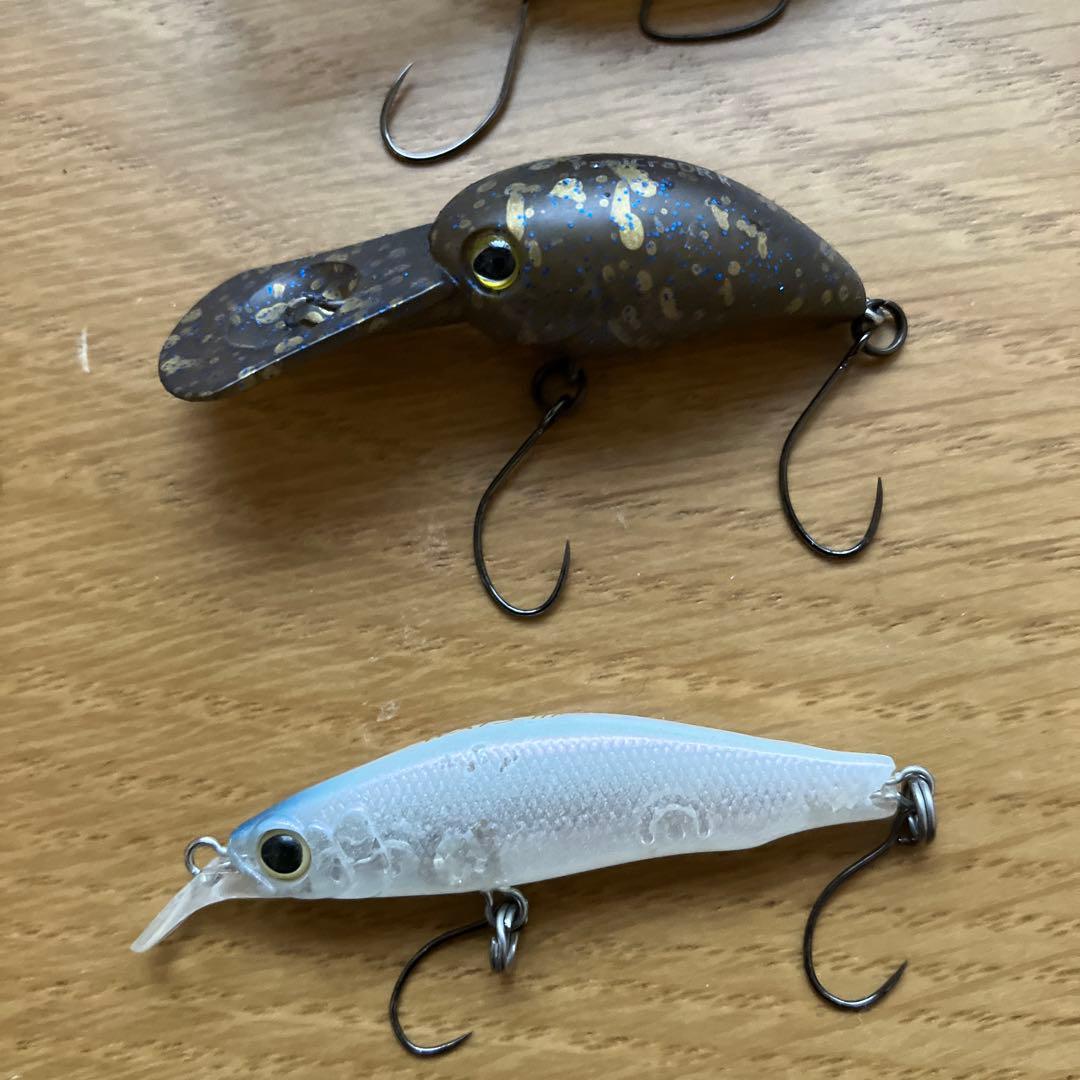 VERSUS WAVEケースとクランクベイト他　管釣りルアー 37個セット