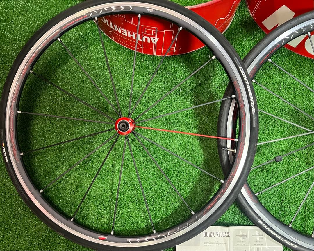 フルクラム FULCRUM レーシングゼロ　コンペティツィオーネ CULT