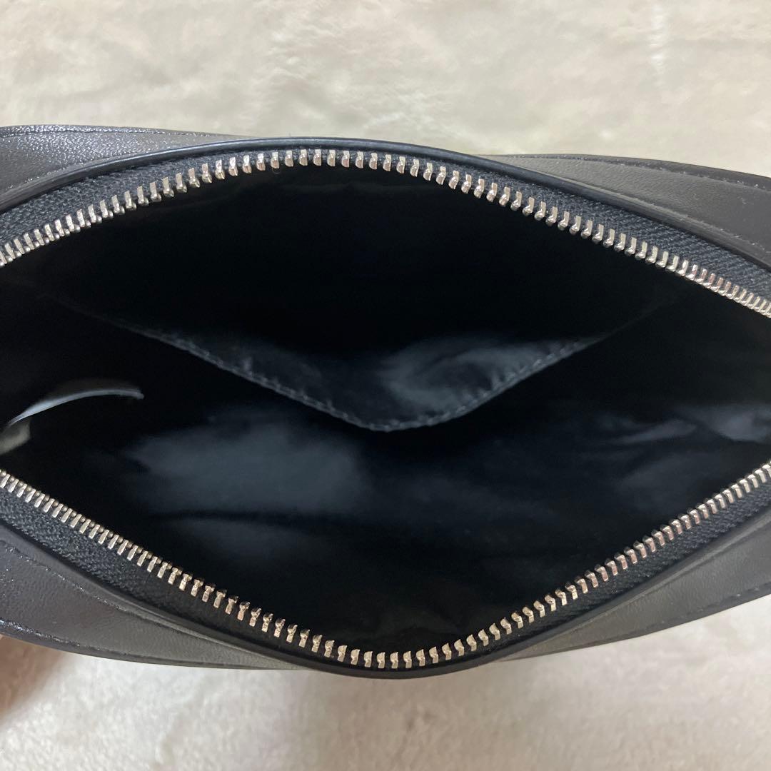 back number 幾何学模様ストラップ バッグ　ユニセックス　ブラック　黒