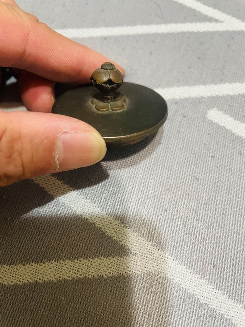 小さい鉄瓶　古いでさす