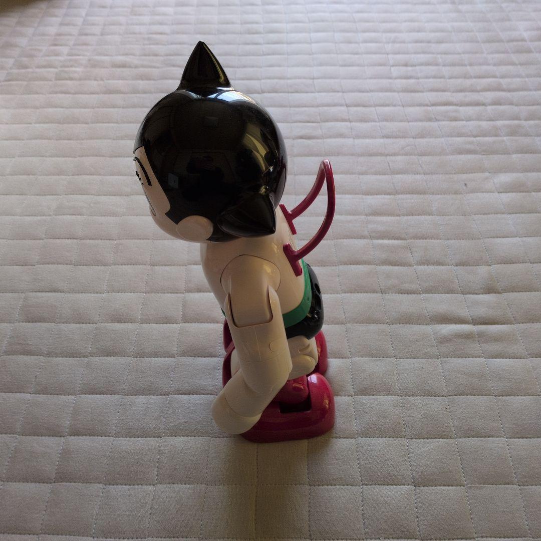 ATOM コミュニケーションロボット