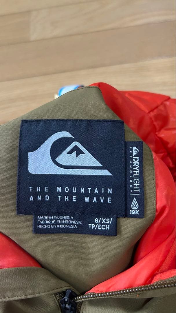 Quiksilver スノーボードウェア　上下セット