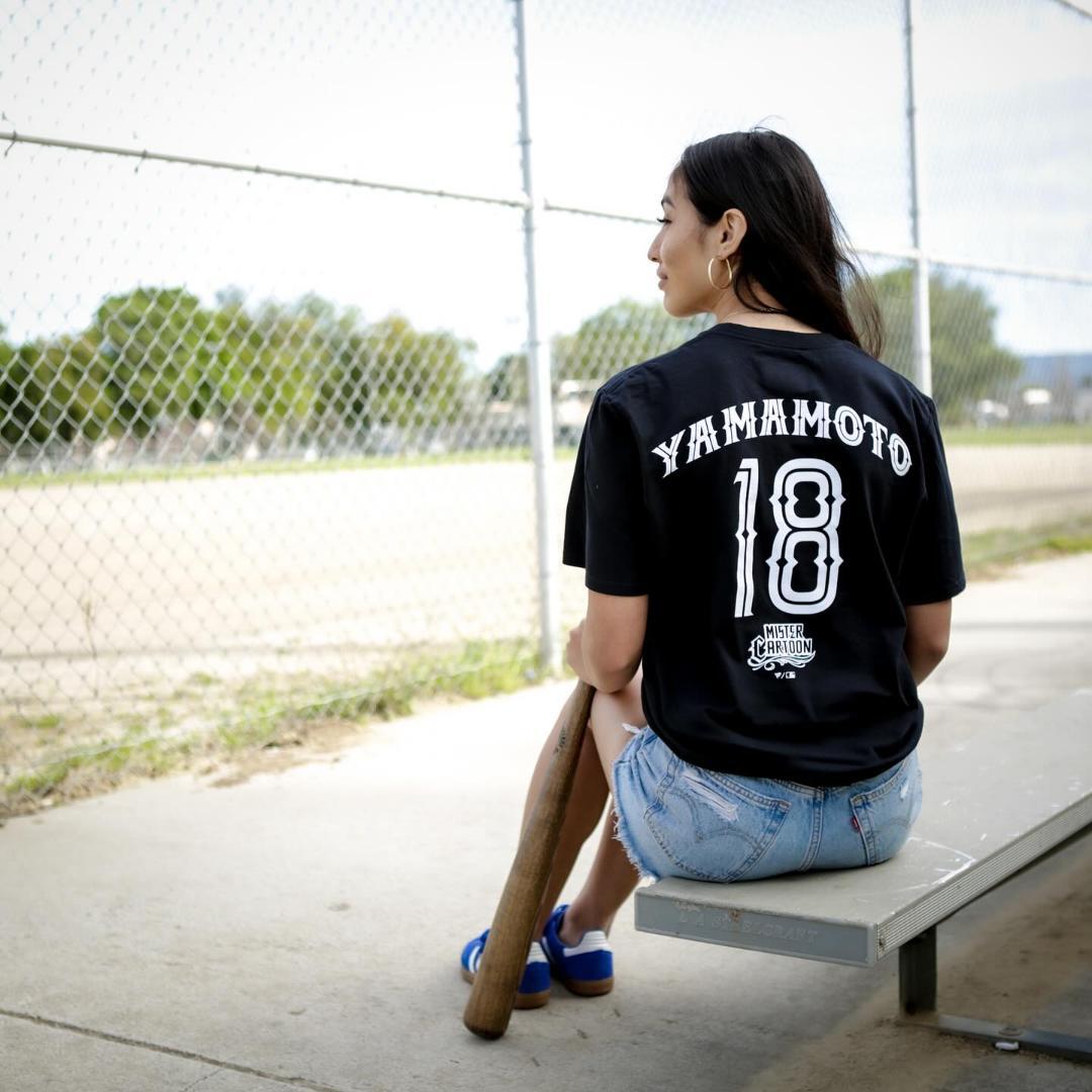 応援グッズ MISTER CARTOON DODGERS YAMAMOTO TEE BLK