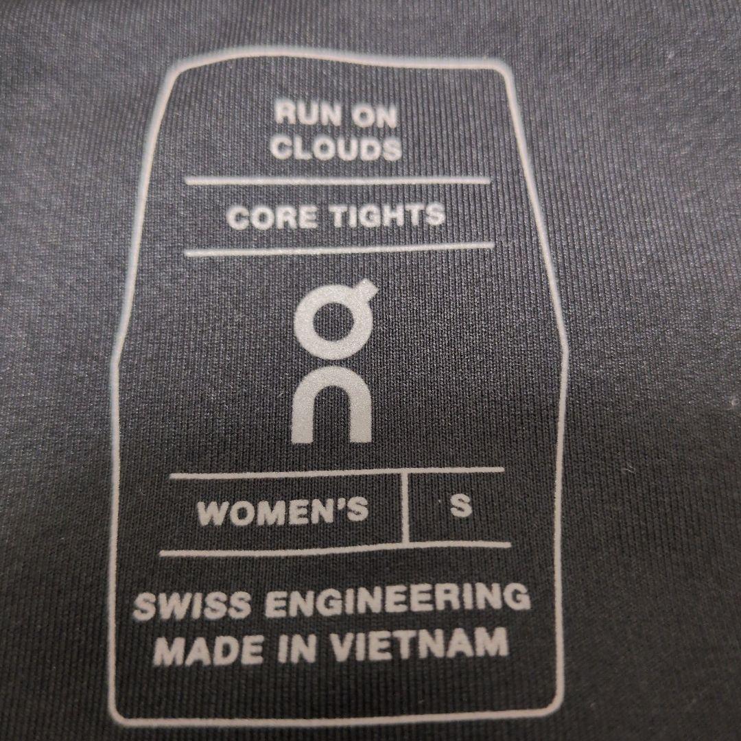on ランニングタイツ　S