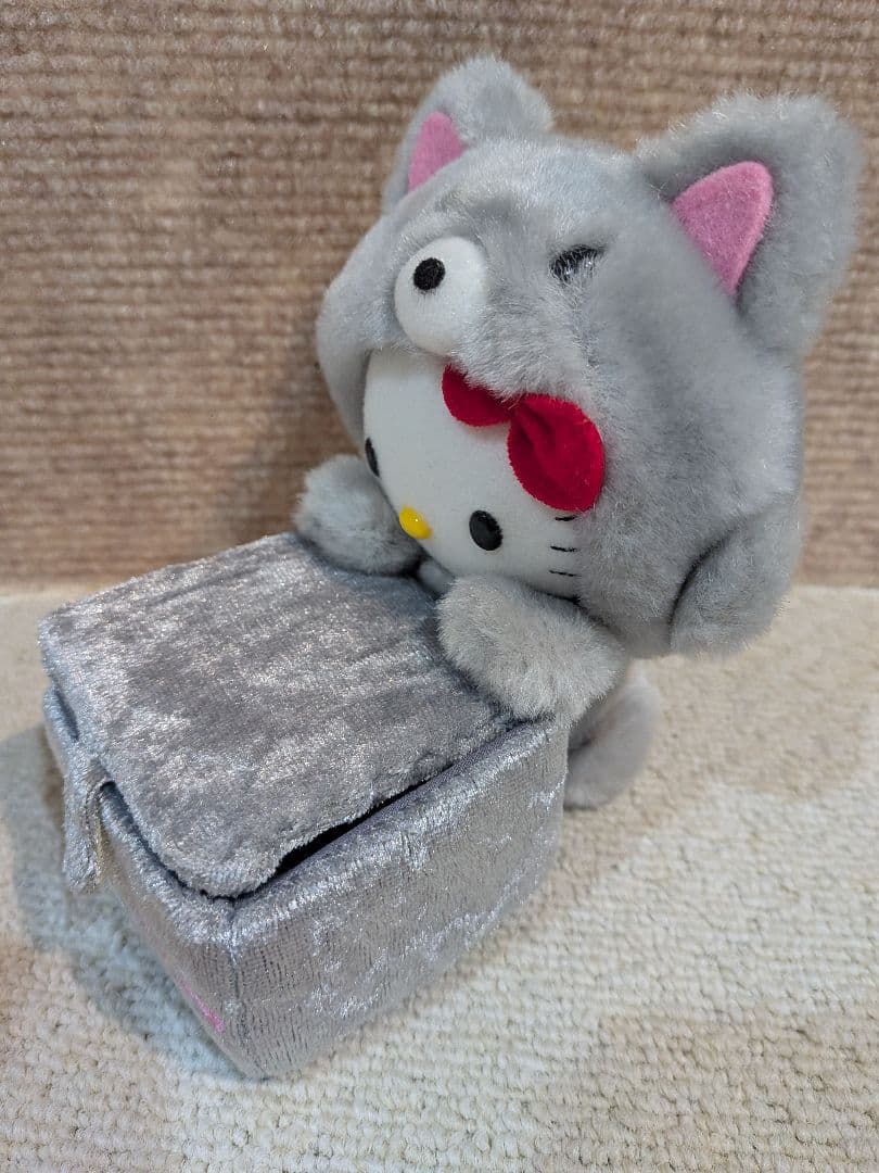 北海道限定　ハローキティ　ギンギツネ　ぬいぐるみ2004年　ぬいぐるみ小物入れ