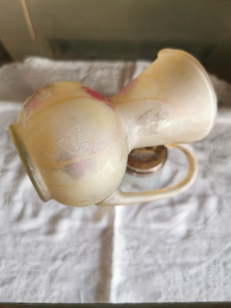 アンティーク ドームナンシー シクラメン花紋 押風花セピアトーン水差し キャラフ