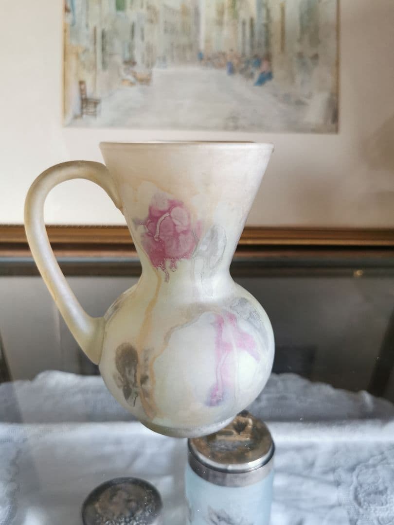 アンティーク ドームナンシー シクラメン花紋 押風花セピアトーン水差し キャラフ
