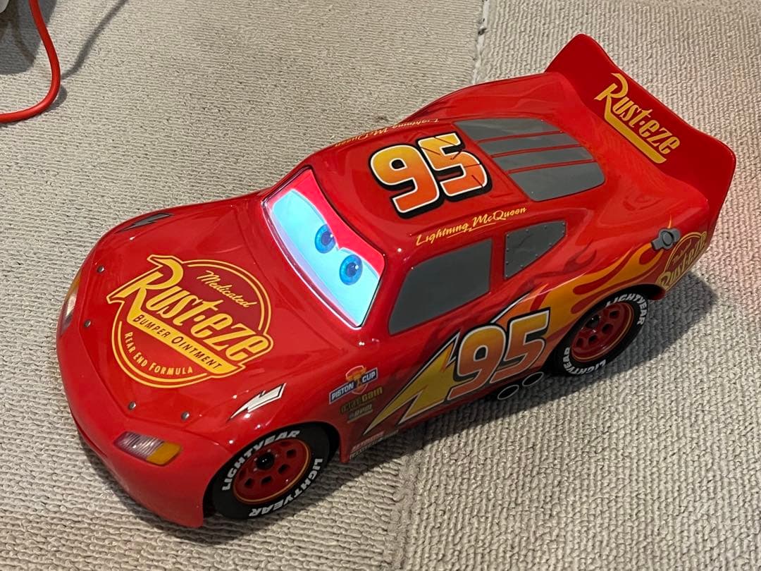 スフィロ Ultimate Lightning McQueen カーズ