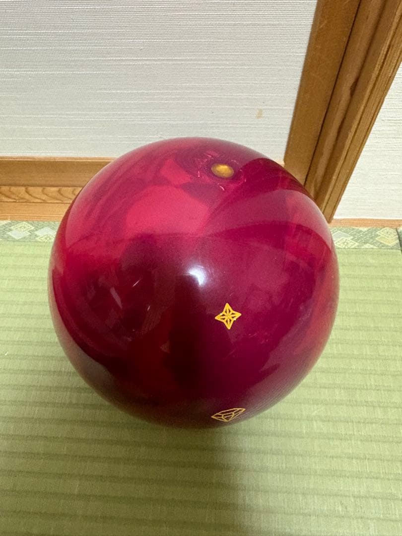 ジェムガーネット ボウリングボール