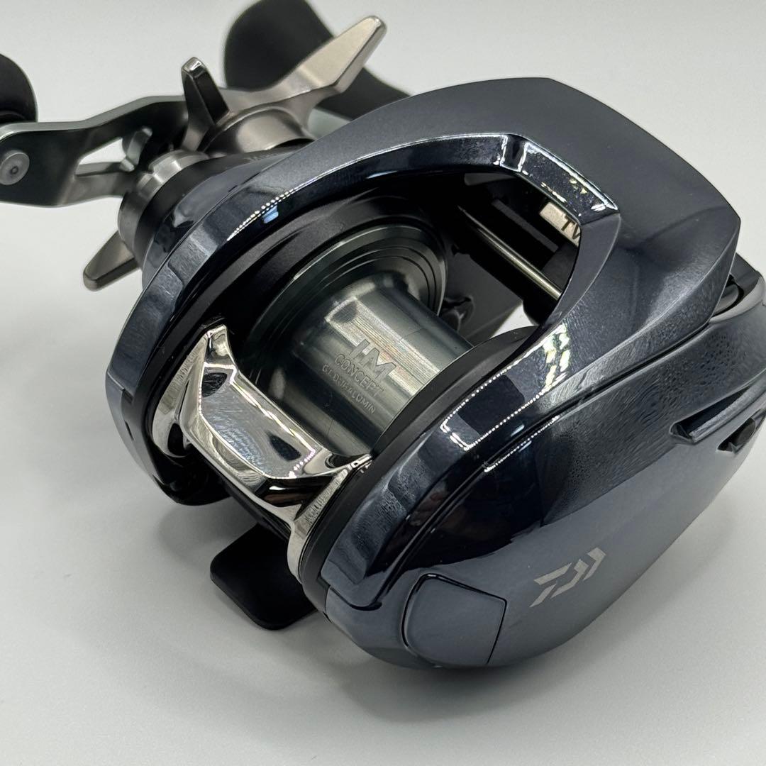 極美品 未使用　ダイワ IMZ TW 200XHL-C 左ハンドル