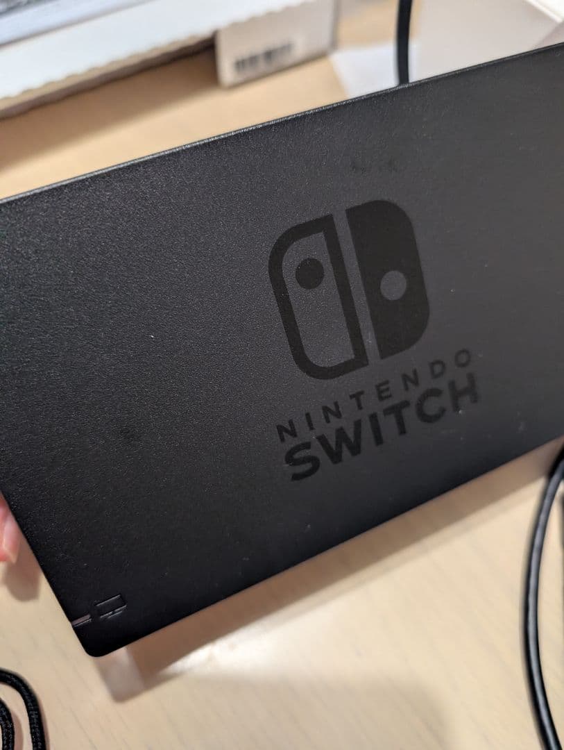 Nintendo Switch 本体 おまけ赤青Joy-Con付き