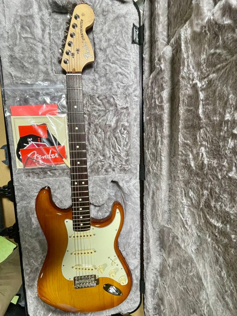 ギター Fender American Performer Stratocaster