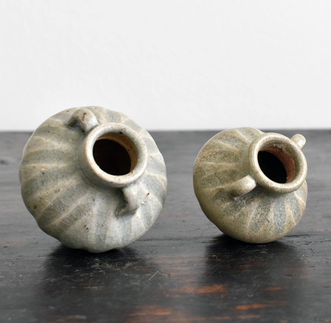 15～16世紀 東南アジア タイ宋胡録青磁鎬文双耳小壺2点セット スンコロク