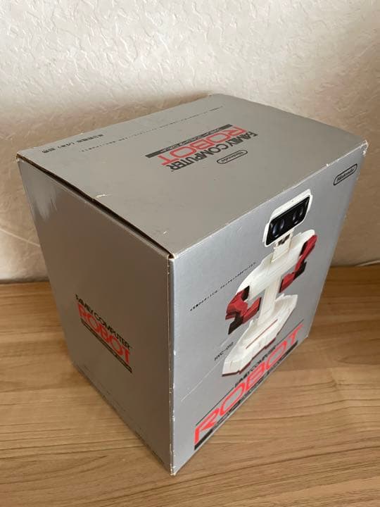 ファミリーコンピュータ　ロボット　新品未使用品　箱　取説有り