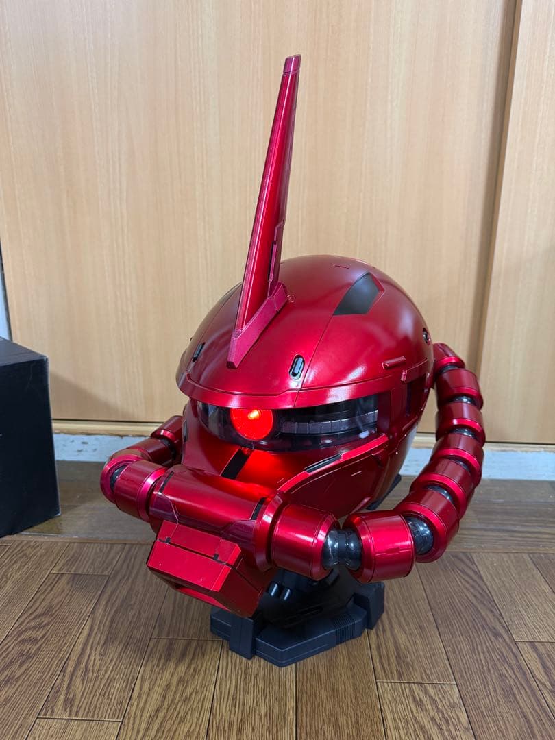 ザク ウェアラブルヘルメット シャア専用 LEDモノアイ タッチセンサー自動可動