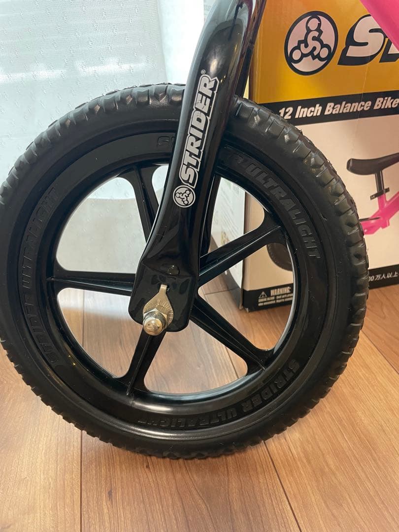 【極美品】ストライダー　STRIDER　クラシック　12インチ　ピンク　美品