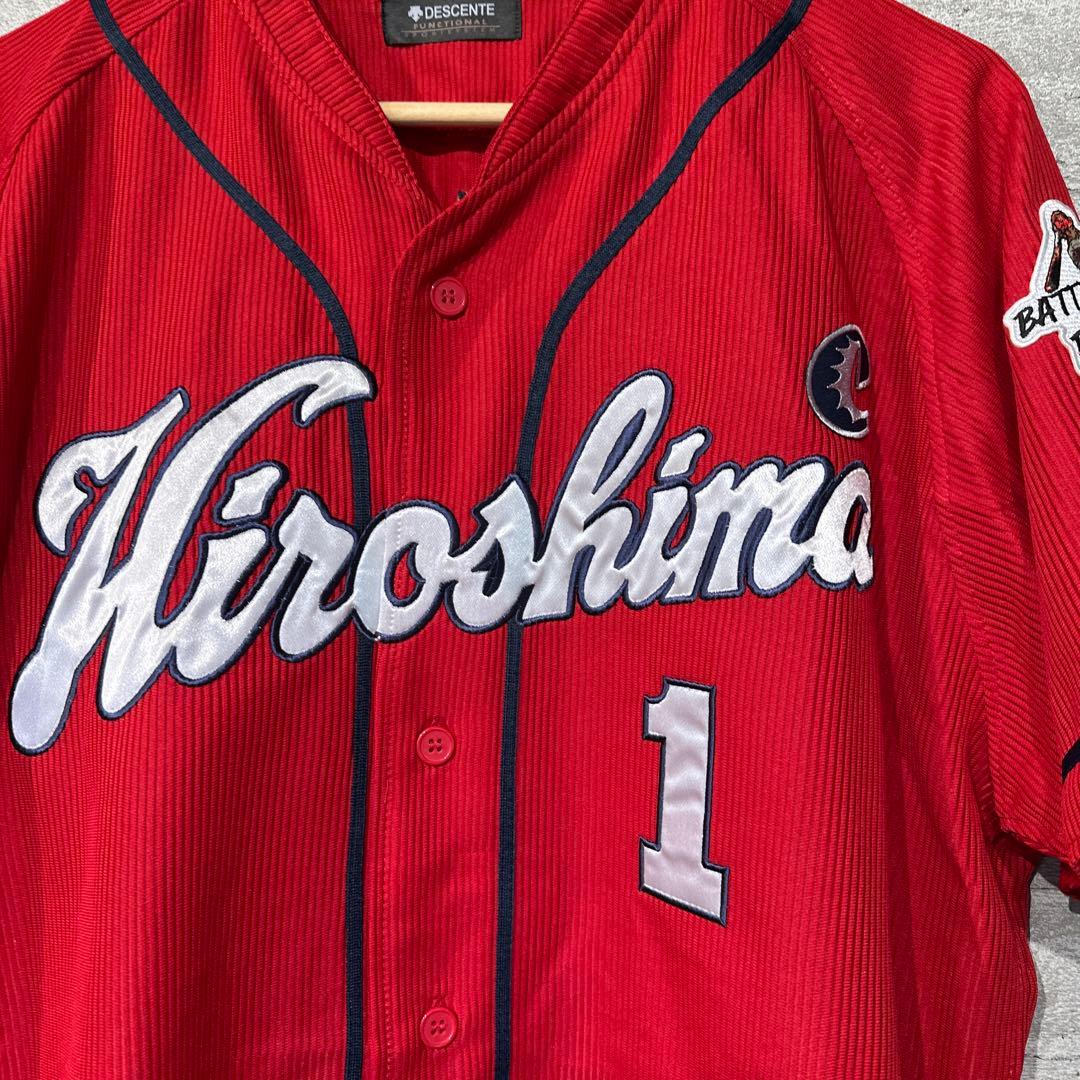 【デサント】広島カープ　鈴木誠也　ユニフォーム　キャプテンマーク　首位打者　O