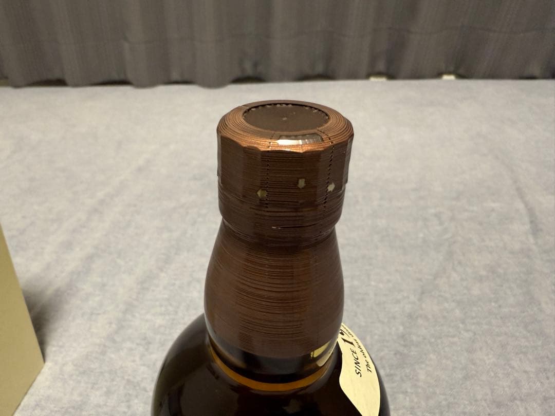 山崎 シングルモルトウイスキー NV 700ml 箱入り