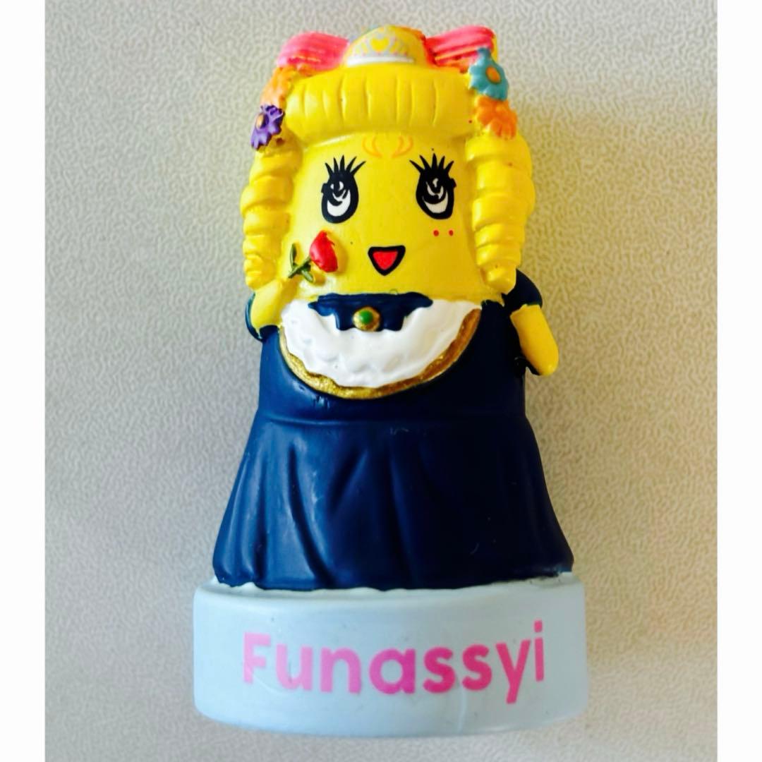 ふなっしー　フィギュア　４点　マリーアントワネット　クレオパトラ　親指姫　白雪姫