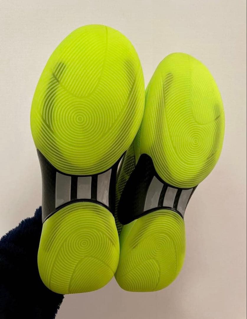 adidas、D.O.N. Issue 6、28.5センチ