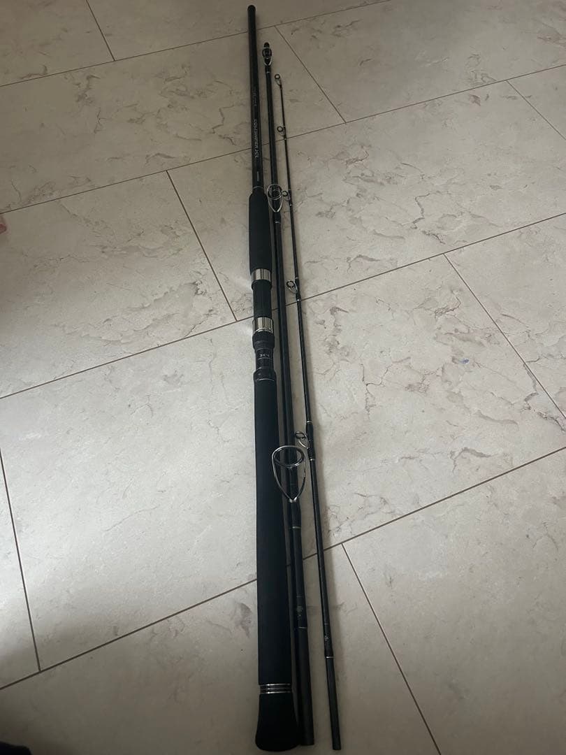 SHIMANO COLTSNIPER XR 100mh-3 ロックショア　青物