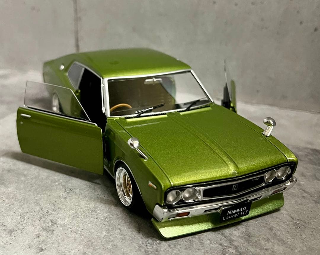 国産名車 1/24 日産 ローレル カスタム ガレージ ジオラマ ZⅡ ミニカー