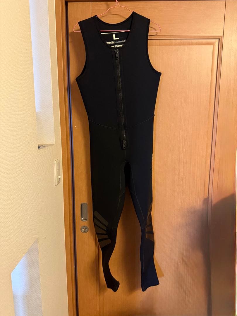 サンディライン　ブラック ノースリーブウェットスーツ