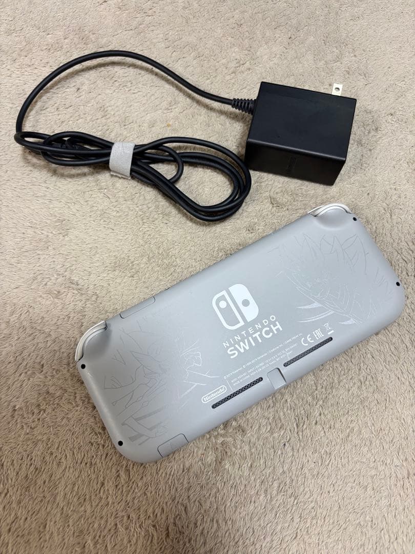 美品　NintendoSwitchLITE 本体 ザシアン ザマゼンタ 剣盾