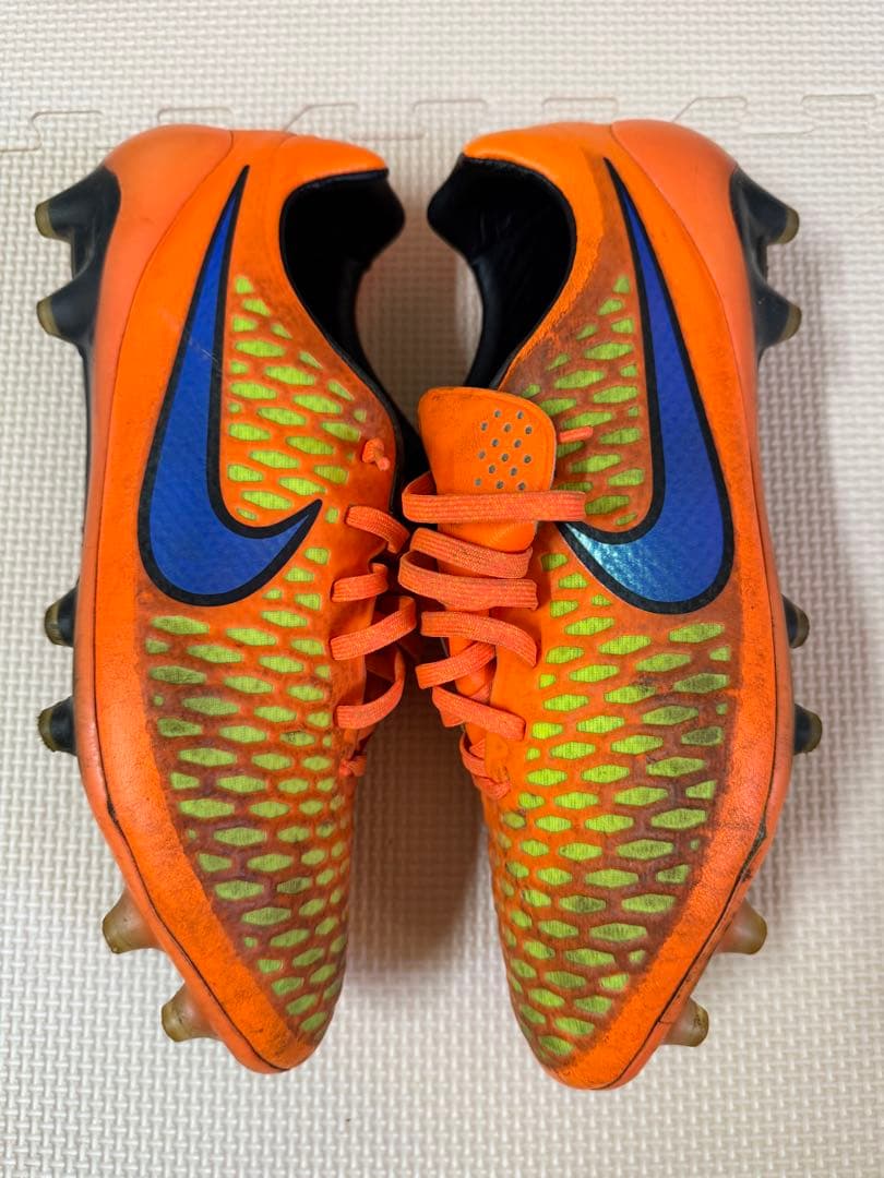 Nike マジスタFG