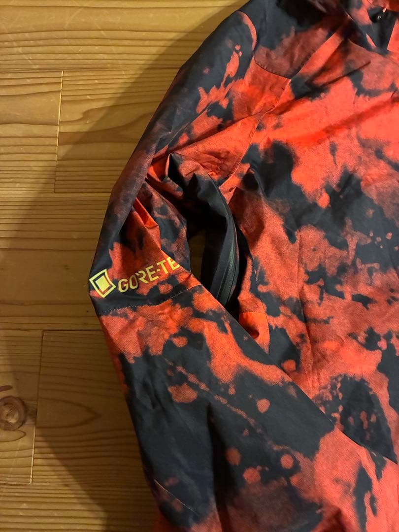 Burton バートンak GORE-TEX Upshift Jacket