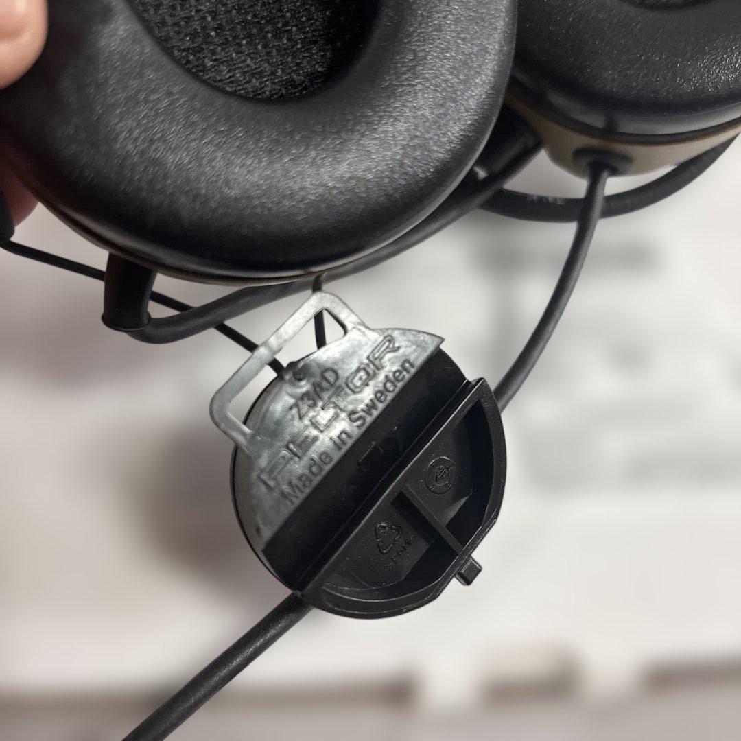 d*d様 未使用品　米軍放出品　実物　PELTOR COMTAC V 送料無料