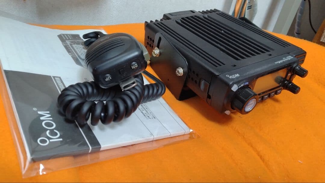 ICOM 144/430M トランシーバーIC-208