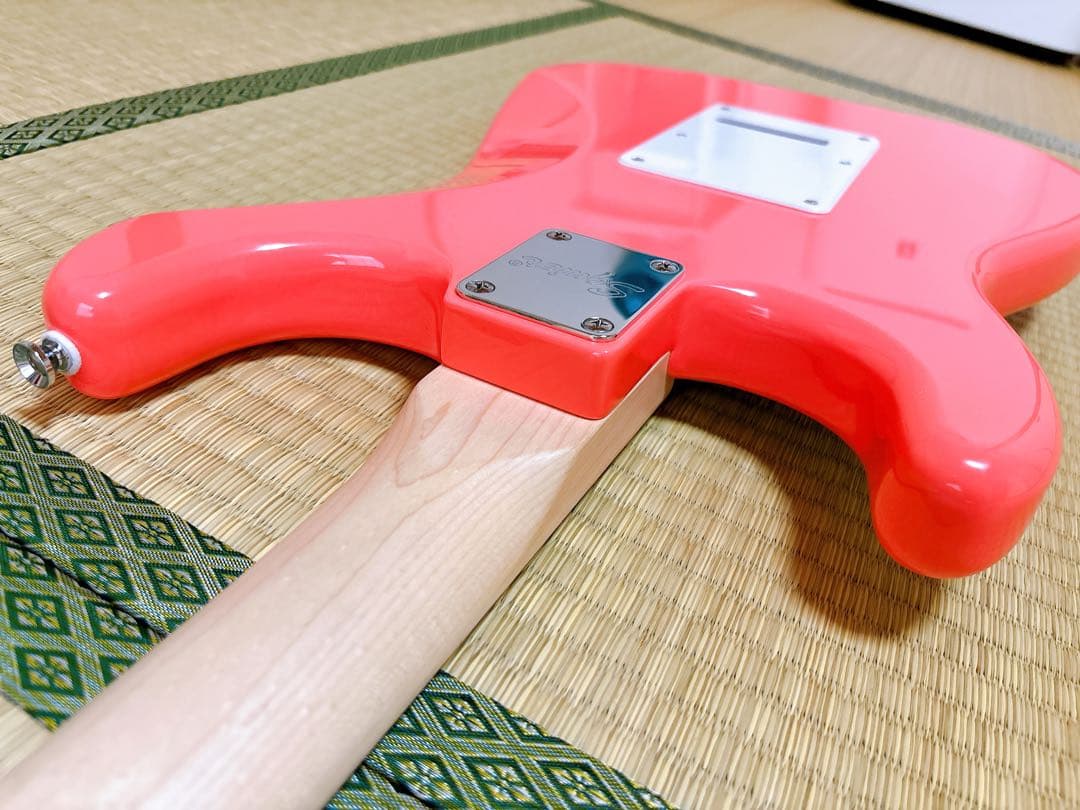 Squier エレキギター Sonic Stratocaster HSS