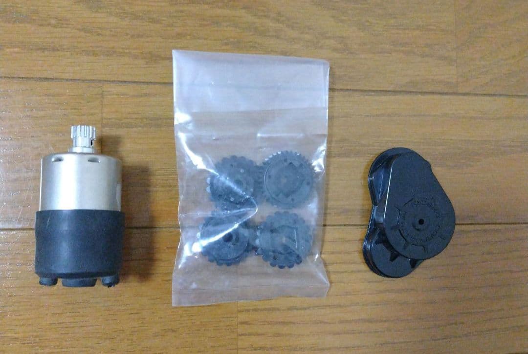 ラジコンカー　京商1/10電動4WD オフロードレーサー オプティマ 組立済品