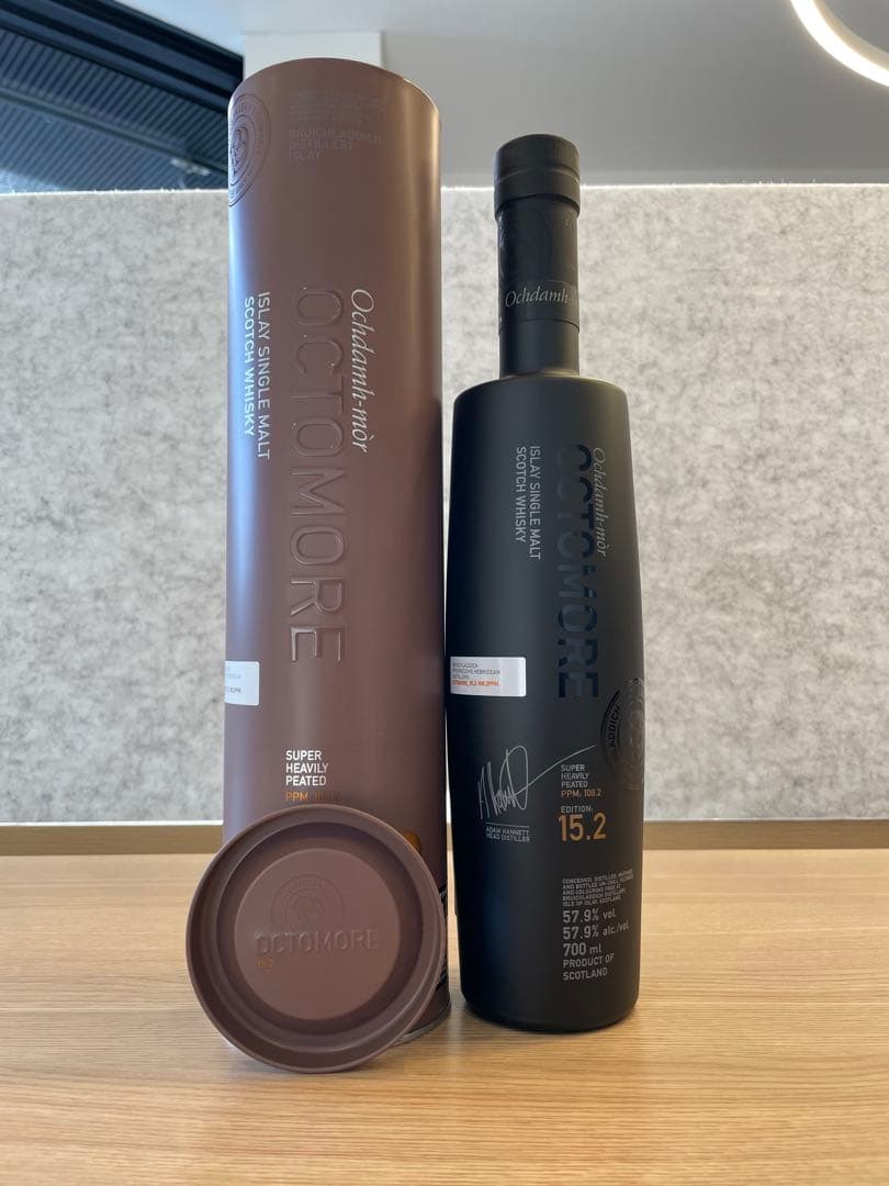 Octomore 15.2 ウイスキー 700ml